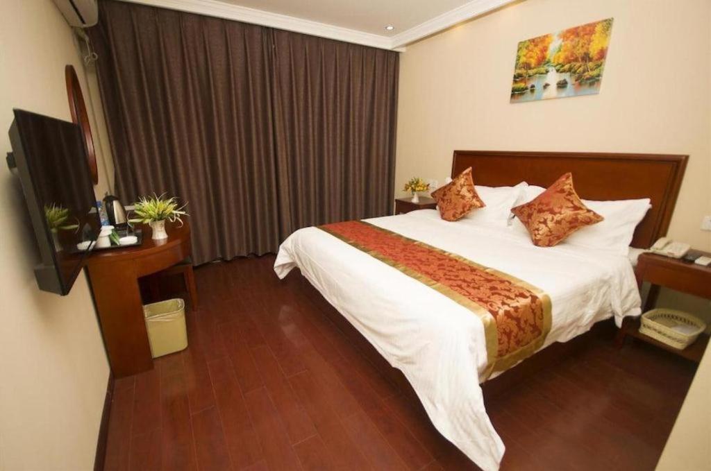 Greentree Inn Linyi Feixian Jianshe Road Express Hotel Zewnętrze zdjęcie