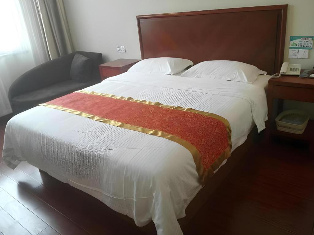 Greentree Inn Linyi Feixian Jianshe Road Express Hotel Zewnętrze zdjęcie