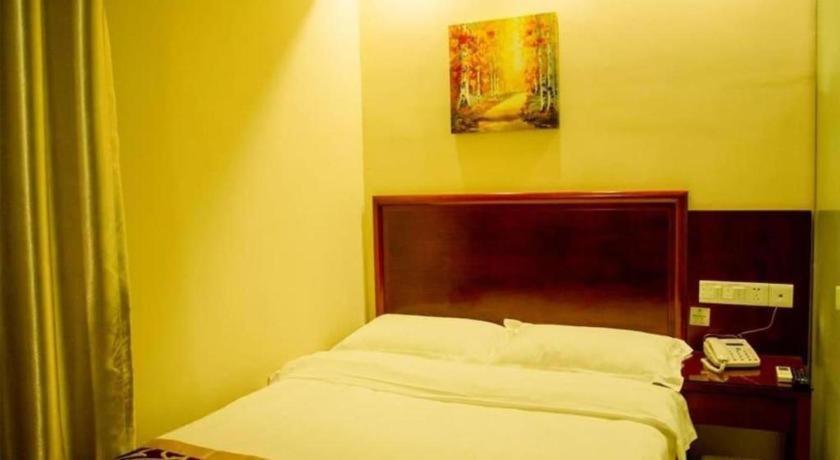 Greentree Inn Linyi Feixian Jianshe Road Express Hotel Zewnętrze zdjęcie