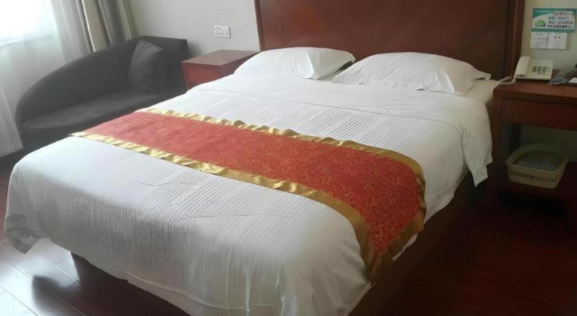 Greentree Inn Linyi Feixian Jianshe Road Express Hotel Zewnętrze zdjęcie